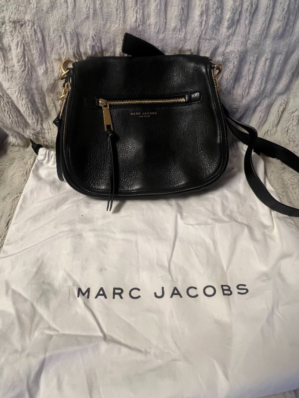 Marc Jacobs pebbled leather crossbody bag